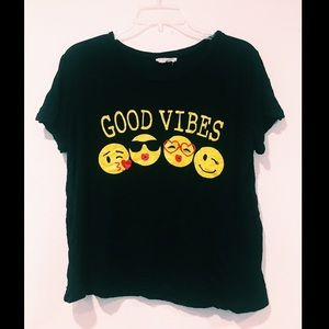 EMOJI CROPPED GRAPHIC TEE
